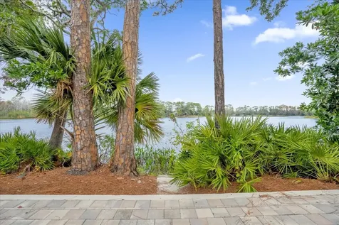 3966 Lake Mira Drive Orlando FL 32817
