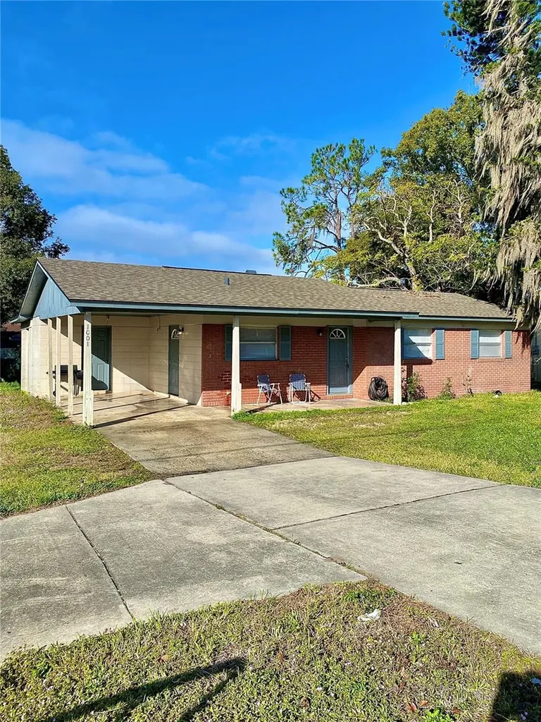 1001 N Park Road Plant City FL 33563