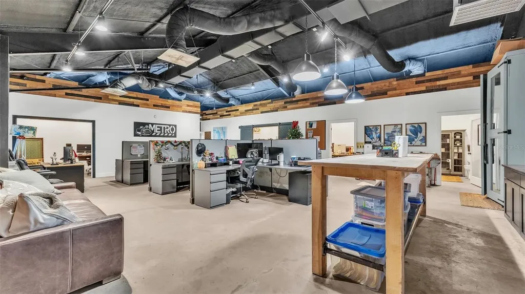 705 Jerry Smith Road Dover FL 33527