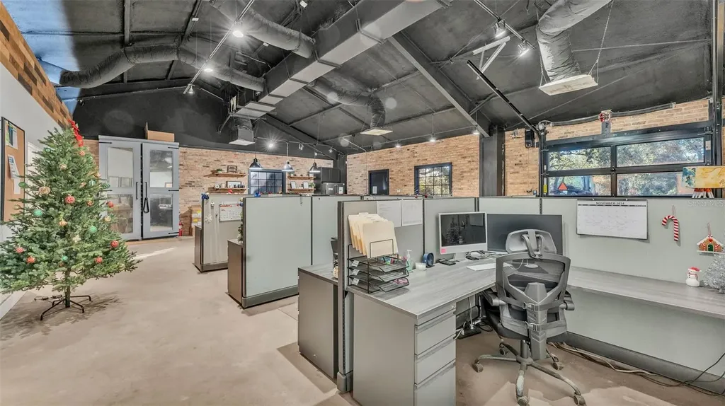 705 Jerry Smith Road Dover FL 33527