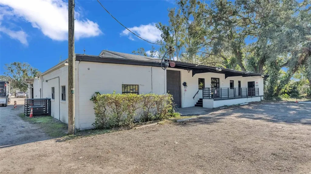 705 Jerry Smith Road Dover FL 33527