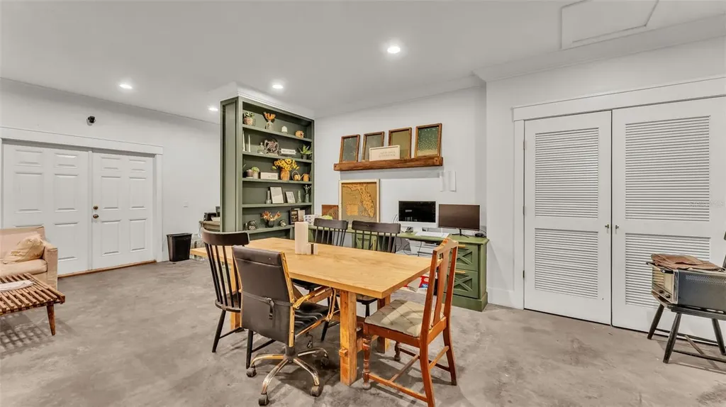 705 Jerry Smith Road Dover FL 33527