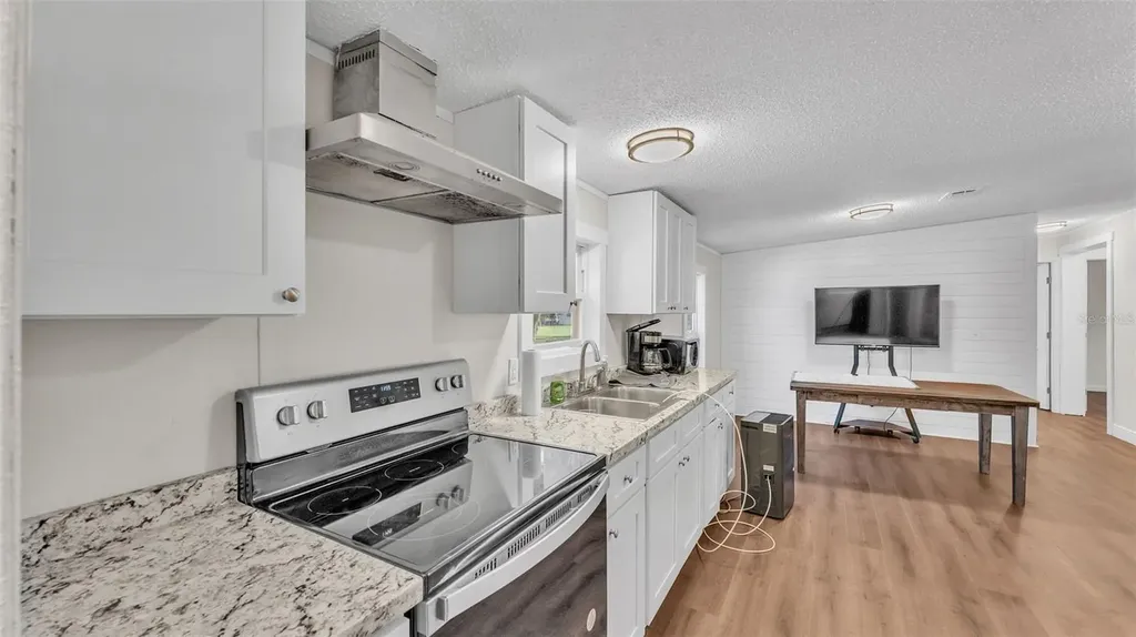 705 Jerry Smith Road Dover FL 33527