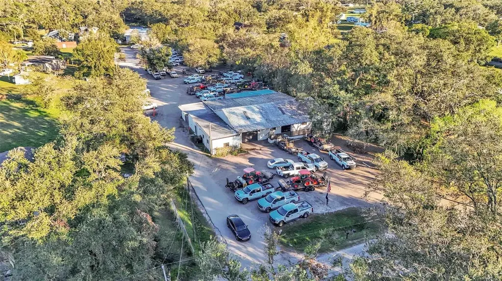 705 Jerry Smith Road Dover FL 33527