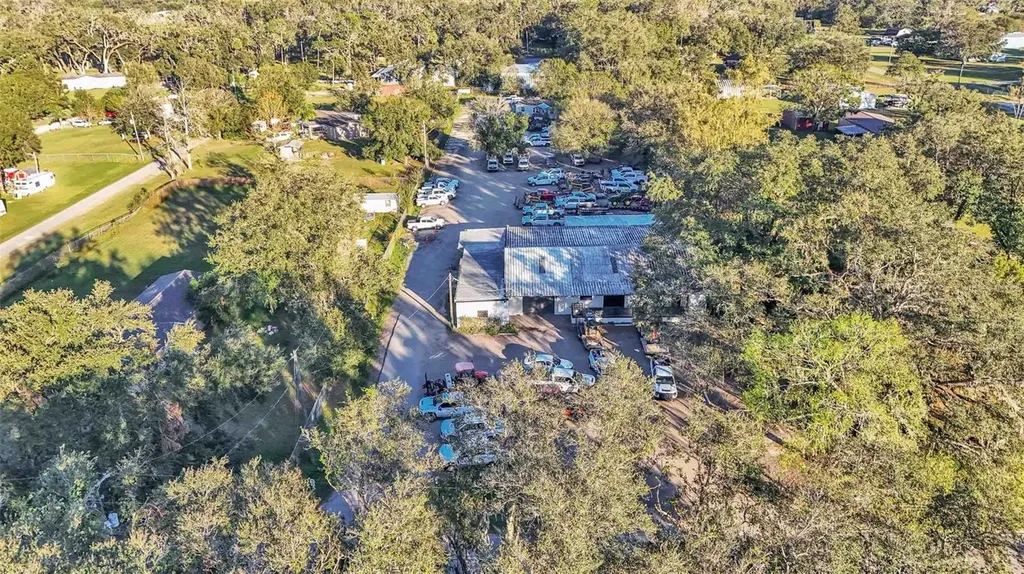 705 Jerry Smith Road Dover FL 33527