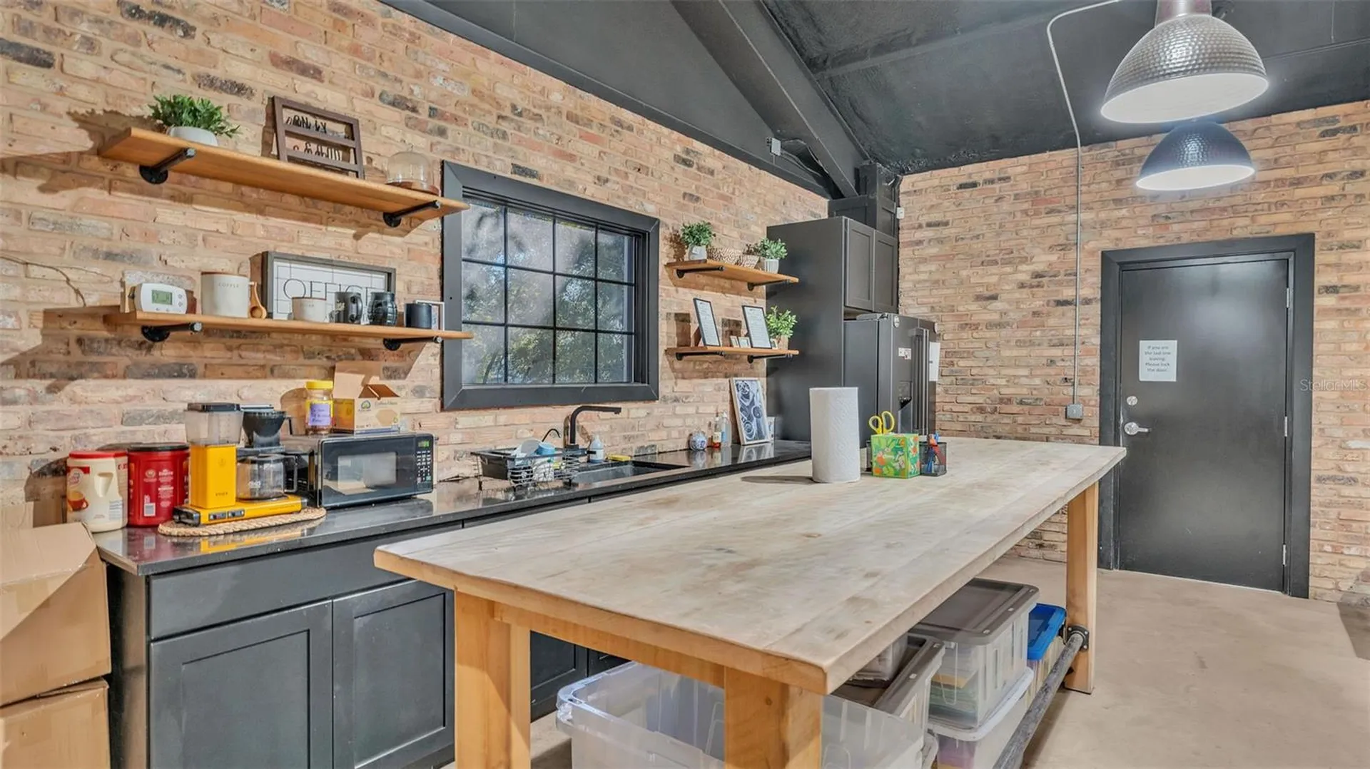 705 Jerry Smith Road Dover FL 33527