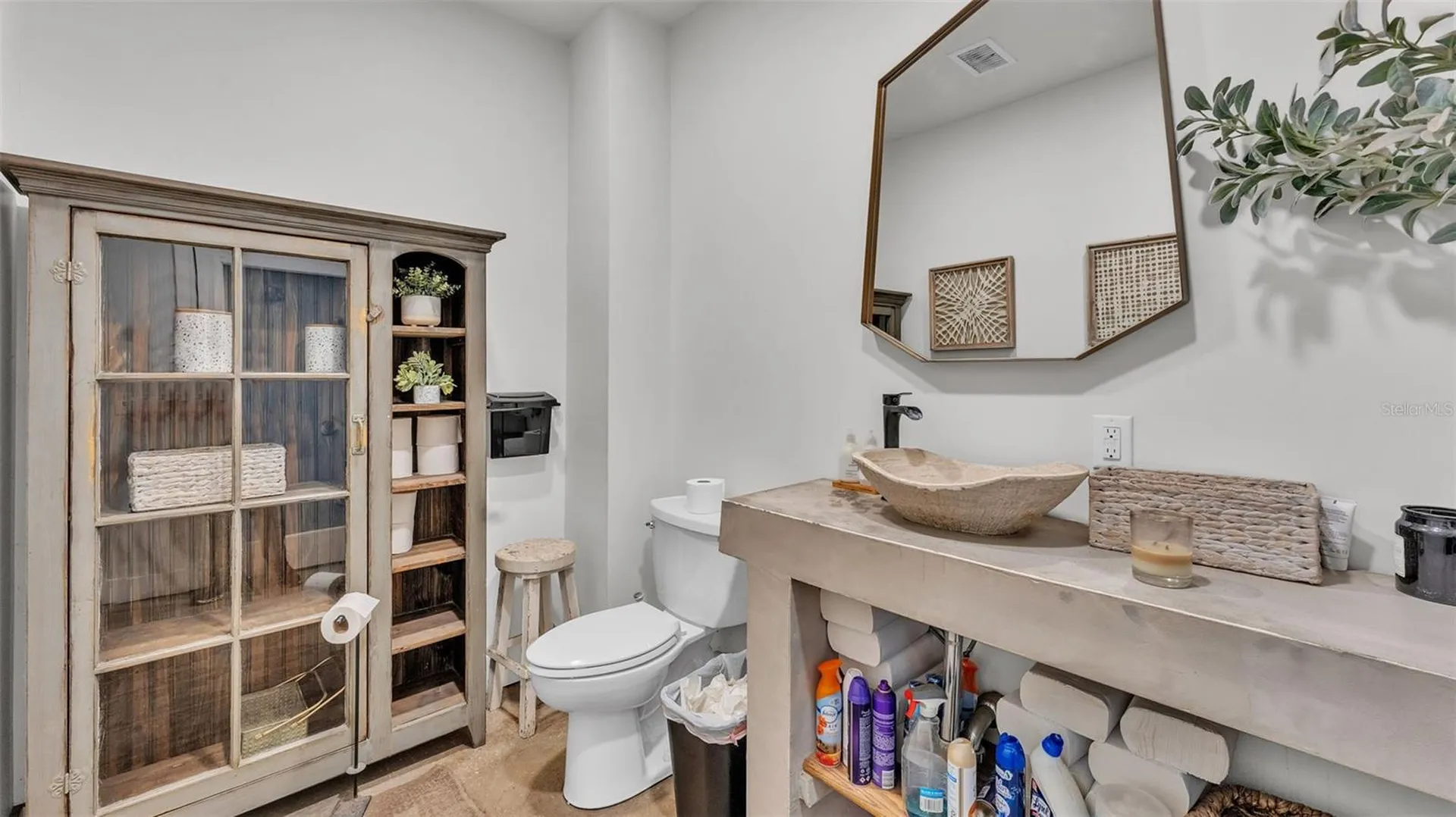 705 Jerry Smith Road Dover FL 33527