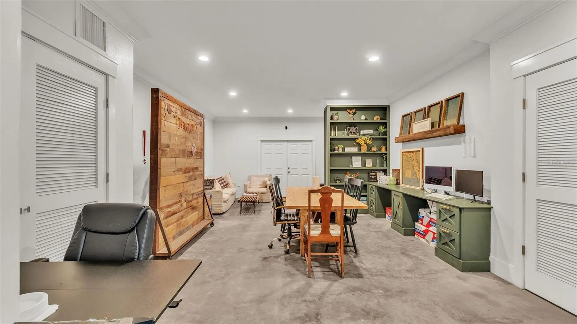 705 Jerry Smith Road Dover FL 33527