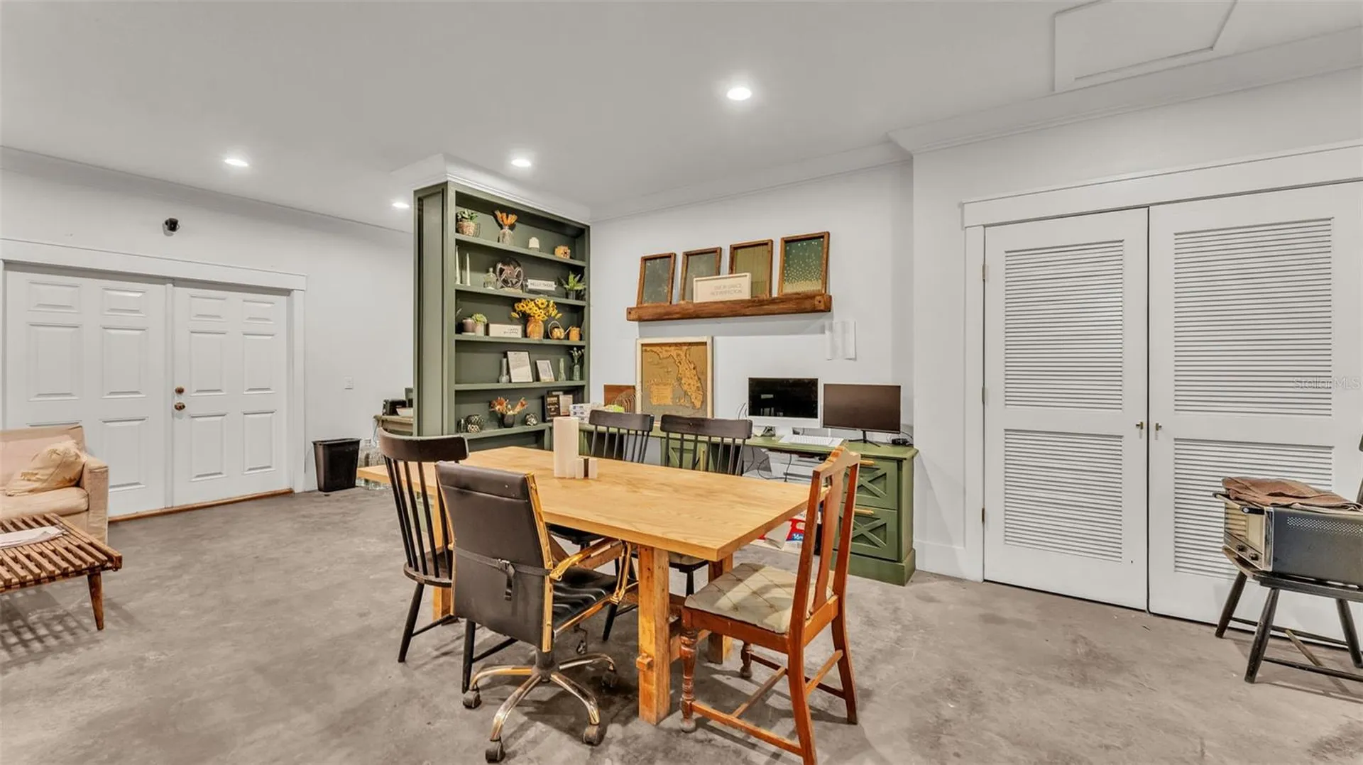 705 Jerry Smith Road Dover FL 33527