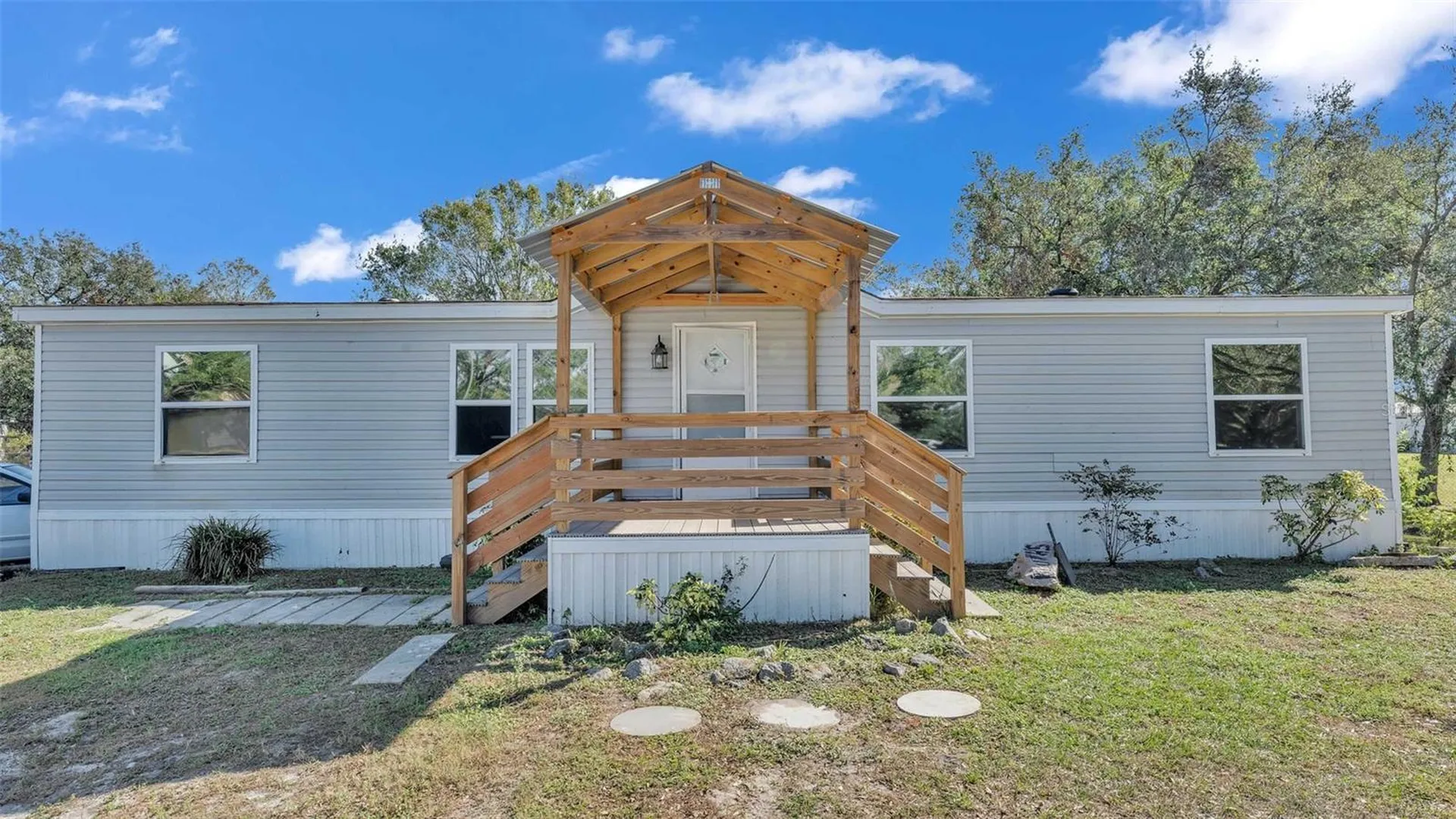 705 Jerry Smith Road Dover FL 33527