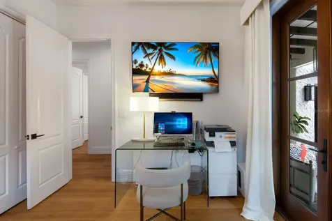 1923 Hibiscus Street Sarasota FL 34239