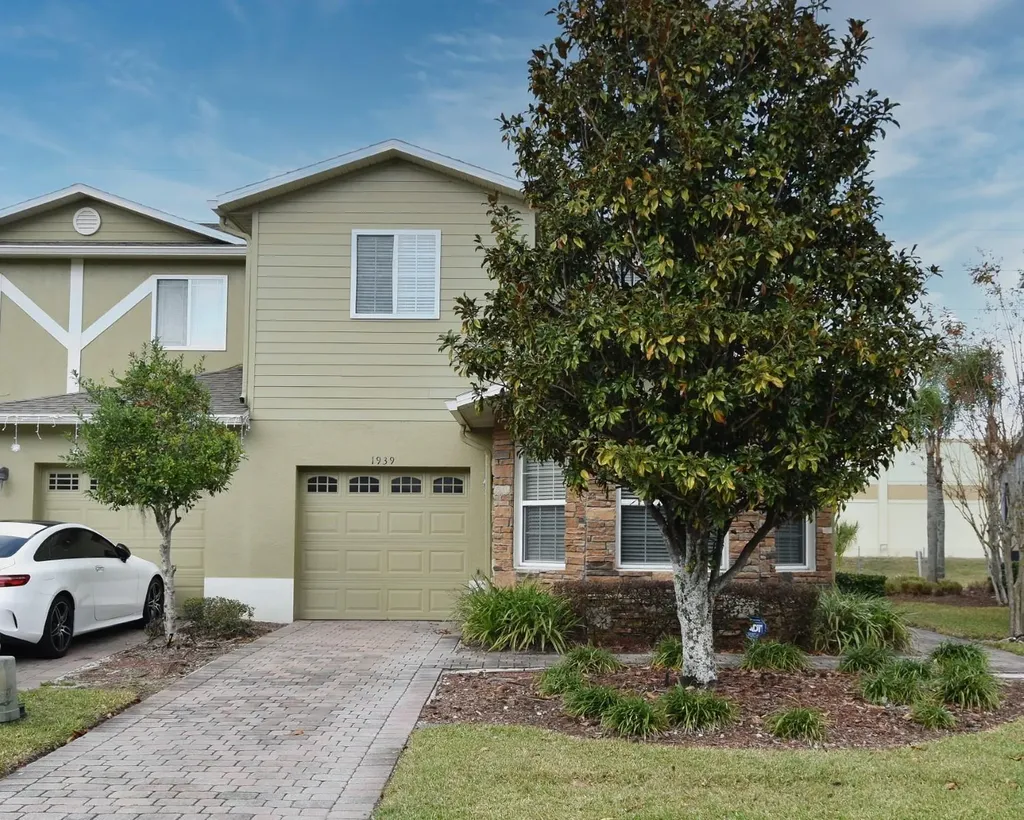 1939 Chatham Place Drive Orlando FL 32824