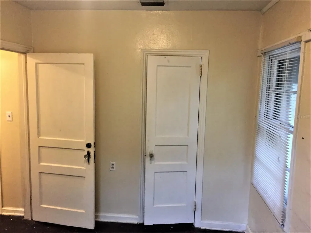 2703 NW 2nd Avenue Gainesville FL 32607
