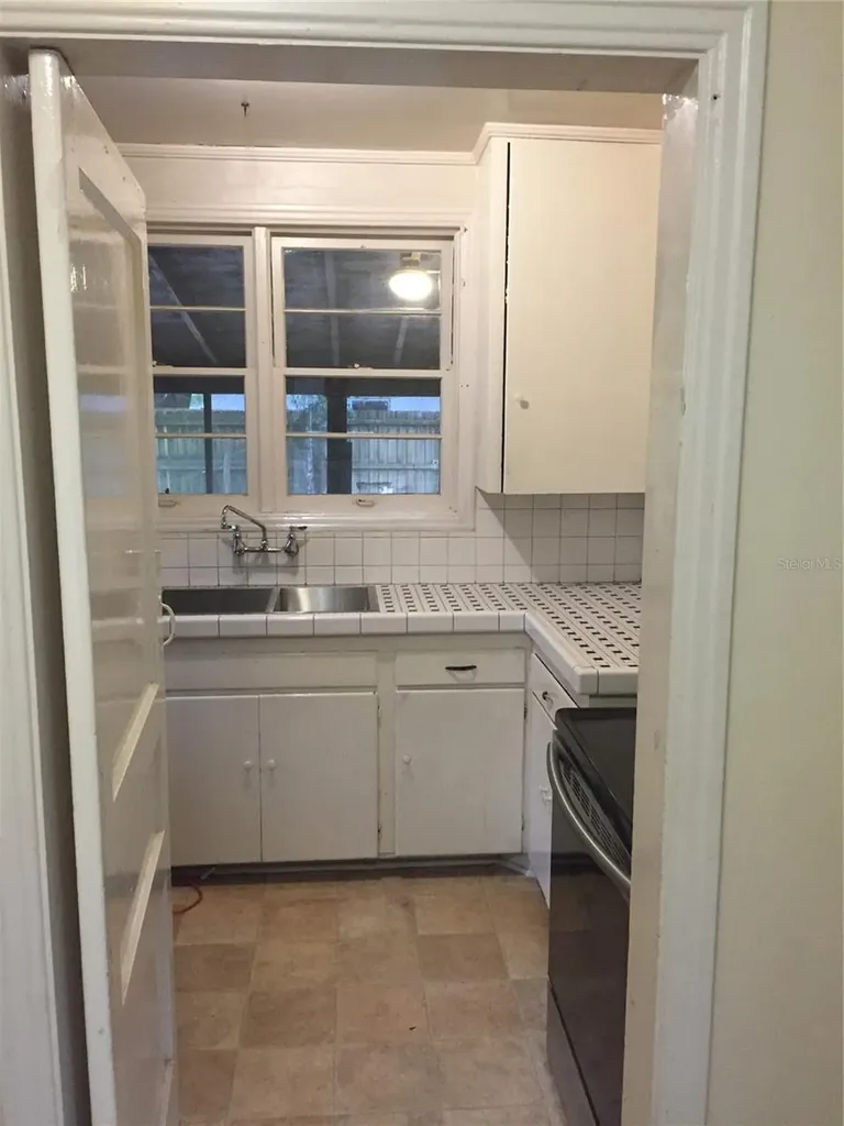 2703 NW 2nd Avenue Gainesville FL 32607