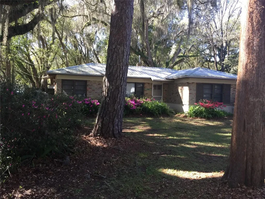 2703 NW 2nd Avenue Gainesville FL 32607