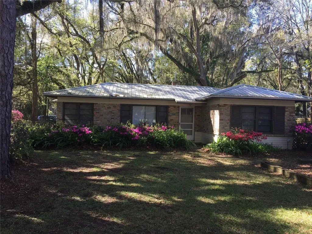 2703 NW 2nd Avenue Gainesville FL 32607