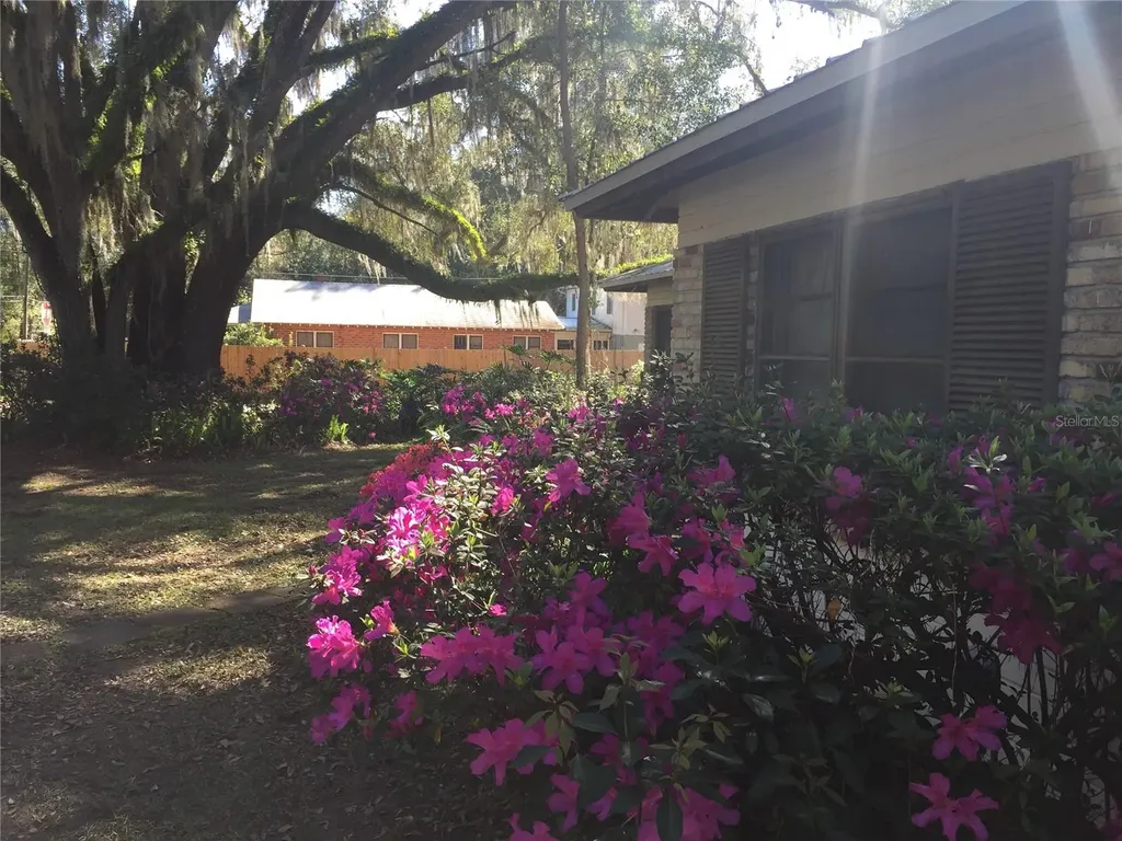 2703 NW 2nd Avenue Gainesville FL 32607