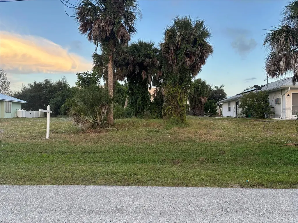 145 Mark Twain Lane Rotonda West FL 33947