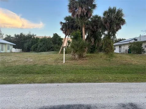 145 Mark Twain Lane Rotonda West FL 33947