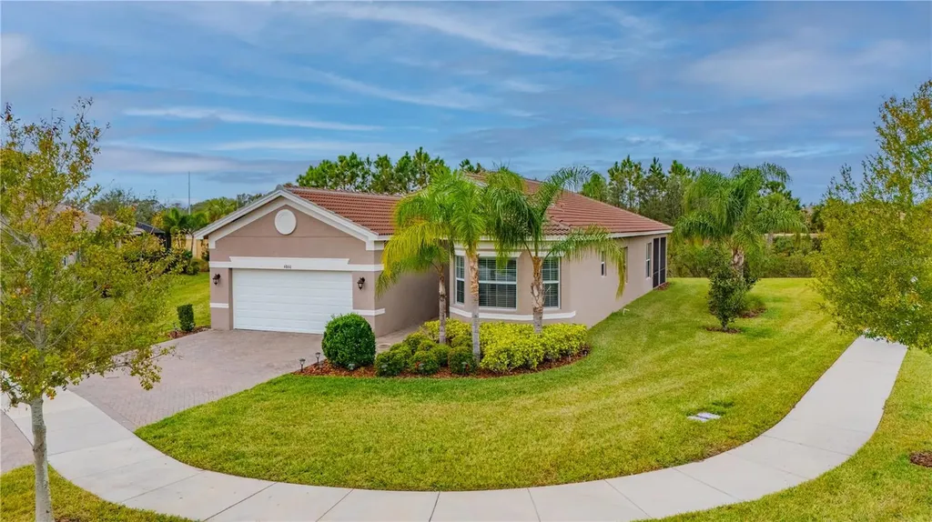 4860 Grand Banks Drive Wimauma FL 33598