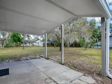 1323 Liberty Avenue Mount Dora FL 32757