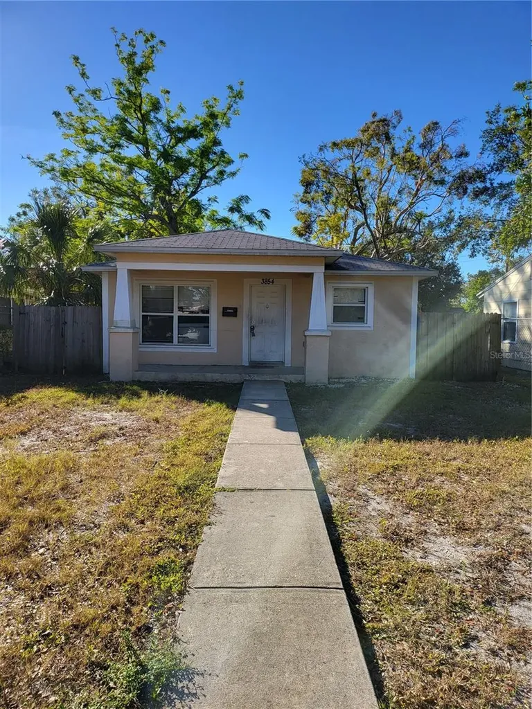3854 12th Avenue S St Petersburg FL 33711