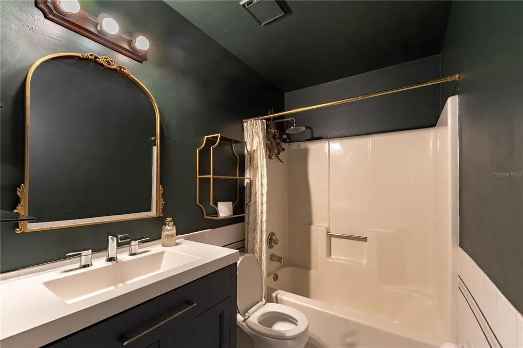 2116 SW 73rd Street Gainesville FL 32607