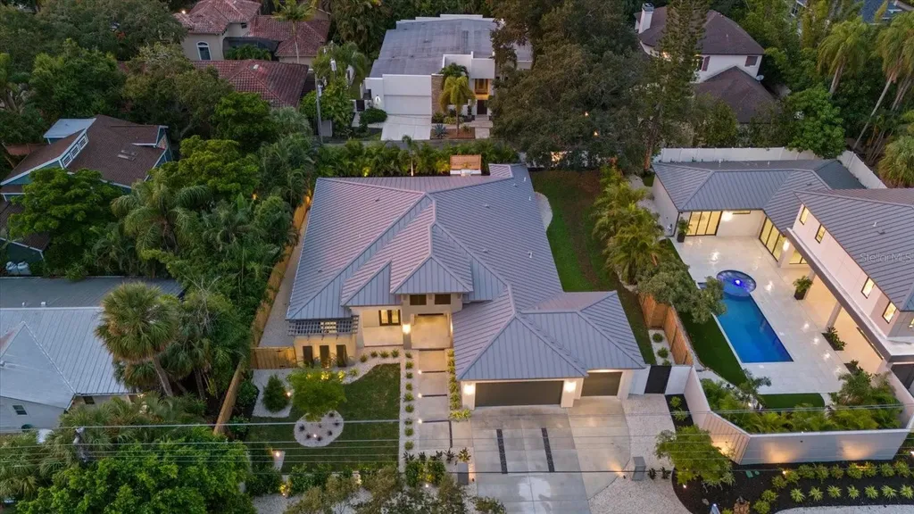 1521 Bay Road Sarasota FL 34239
