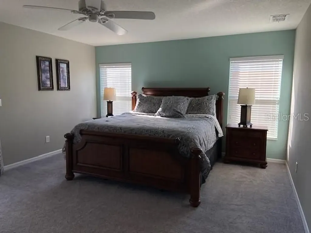842 Sussex Drive Davenport FL 33896