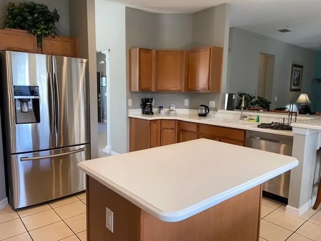 842 Sussex Drive Davenport FL 33896
