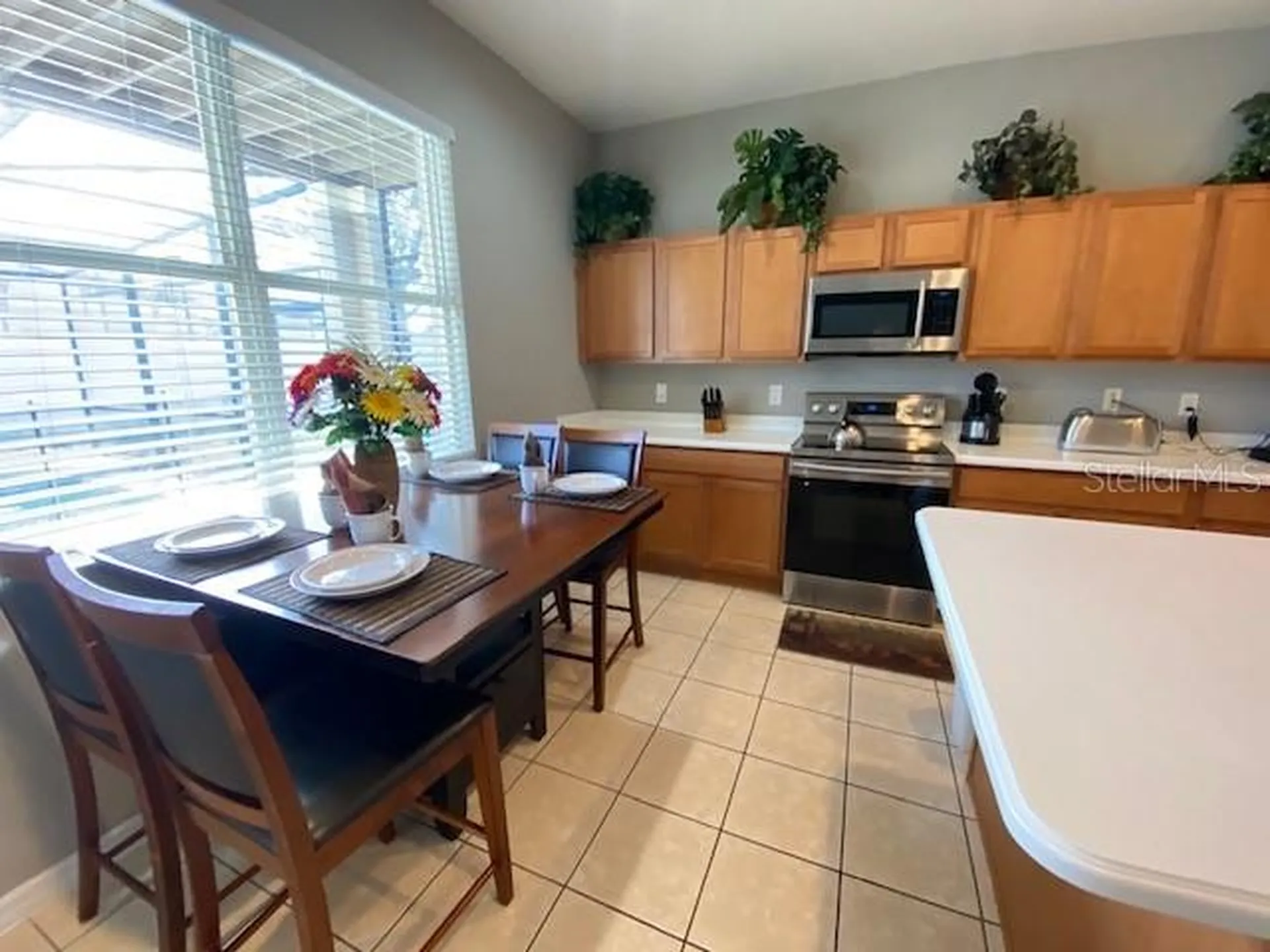 842 Sussex Drive Davenport FL 33896