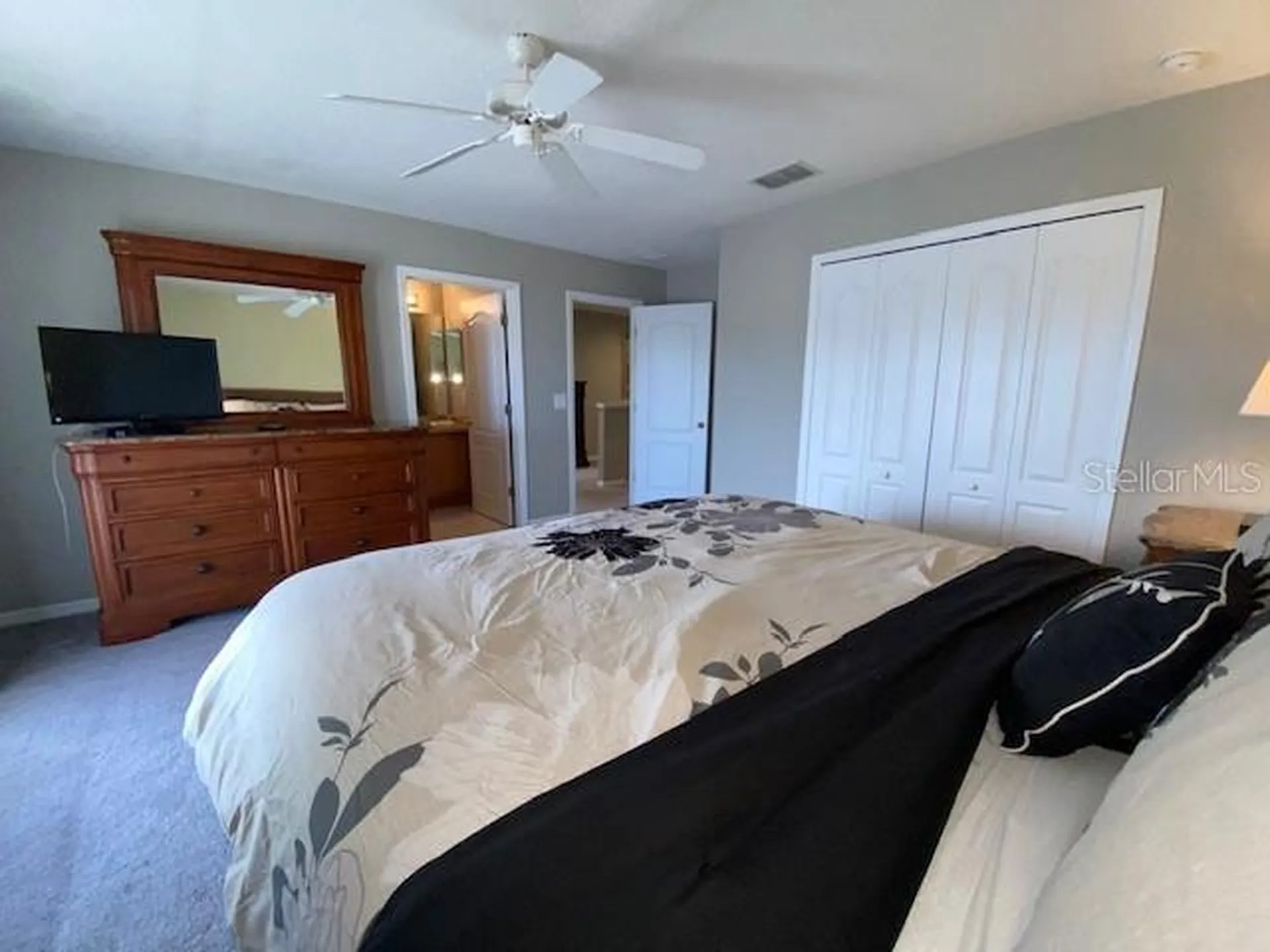 842 Sussex Drive Davenport FL 33896