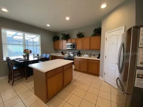 842 Sussex Drive Davenport FL 33896
