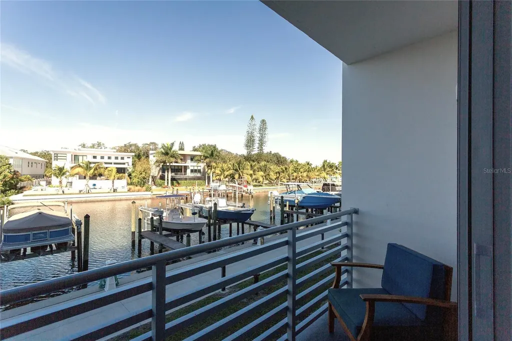 1709 N Tamiami Trail Sarasota FL 34234