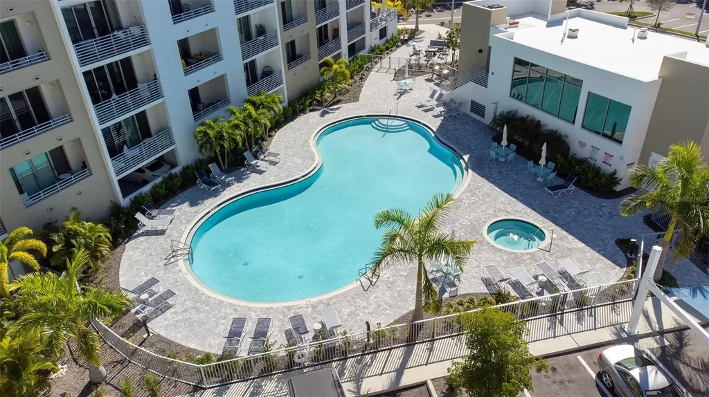 1709 N Tamiami Trail Sarasota FL 34234