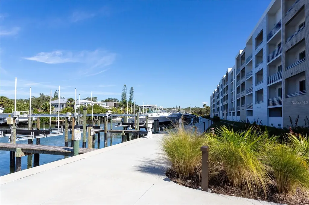 1709 N Tamiami Trail Sarasota FL 34234