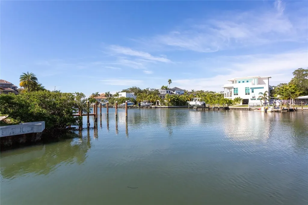 1709 N Tamiami Trail Sarasota FL 34234