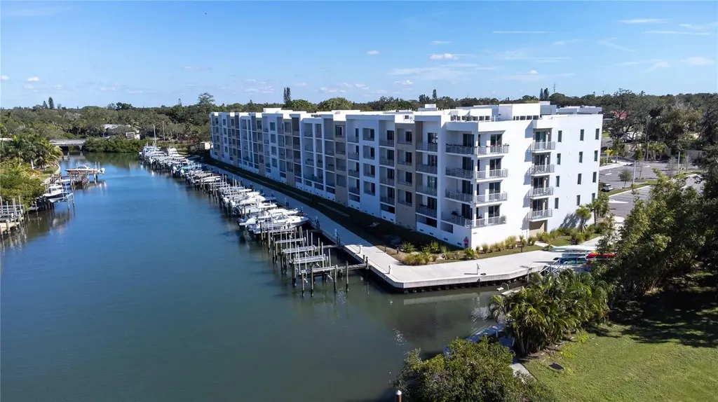 1709 N Tamiami Trail Sarasota FL 34234
