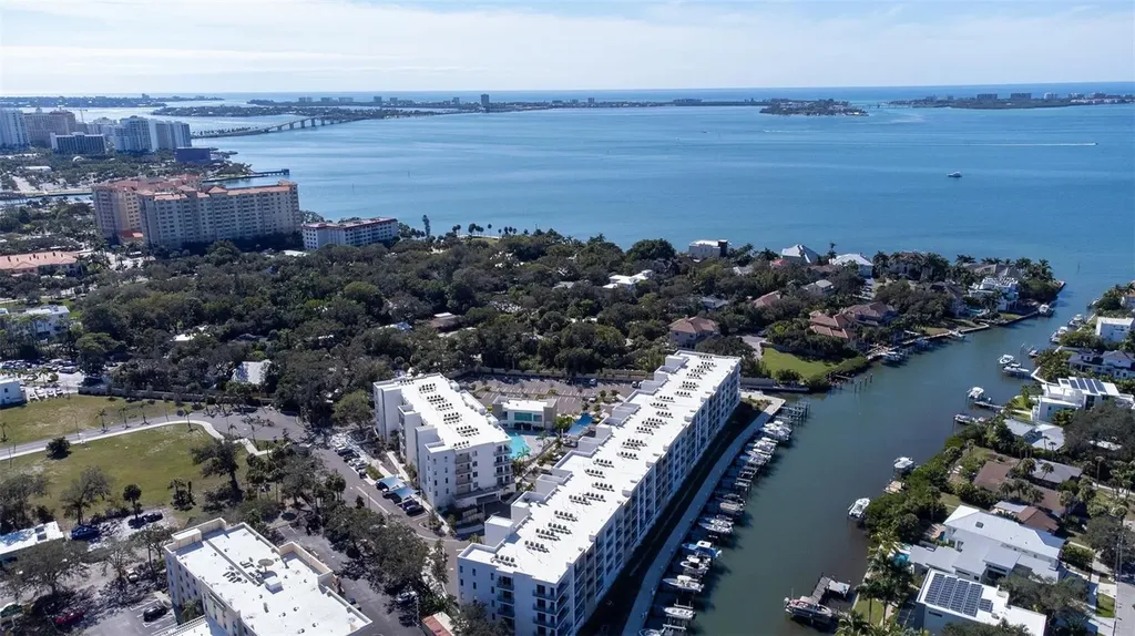 1709 N Tamiami Trail Sarasota FL 34234