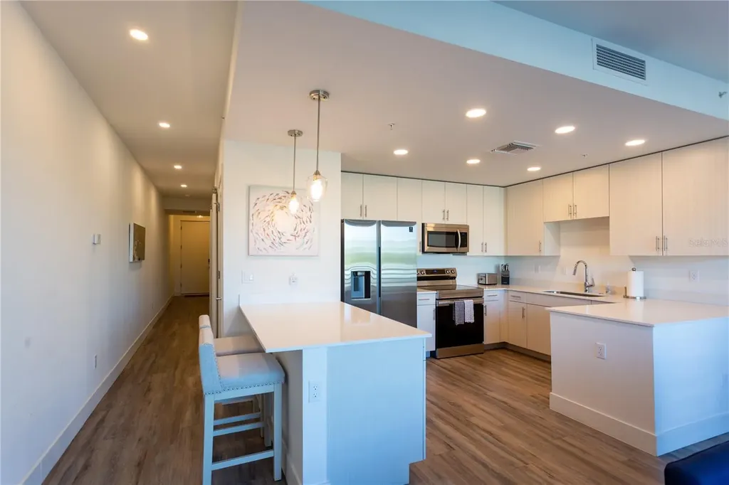 1709 N Tamiami Trail Sarasota FL 34234