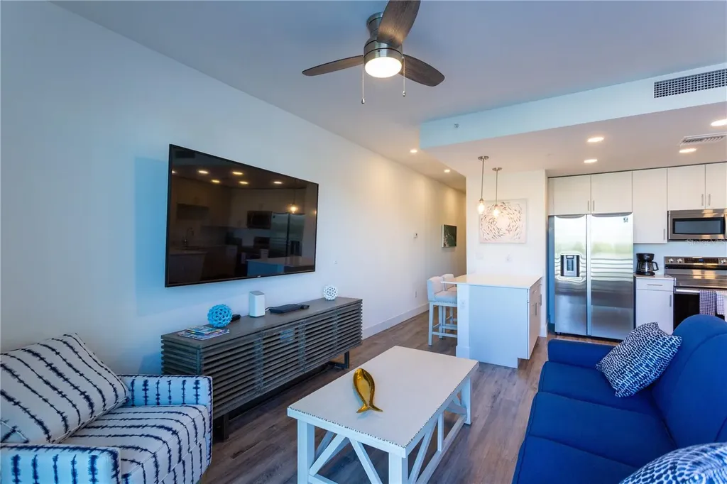 1709 N Tamiami Trail Sarasota FL 34234