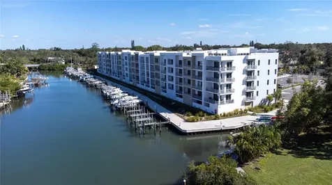 1709 N Tamiami Trail Sarasota FL 34234