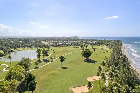 2613 Villas Dorado Estates Dorado PR 00646