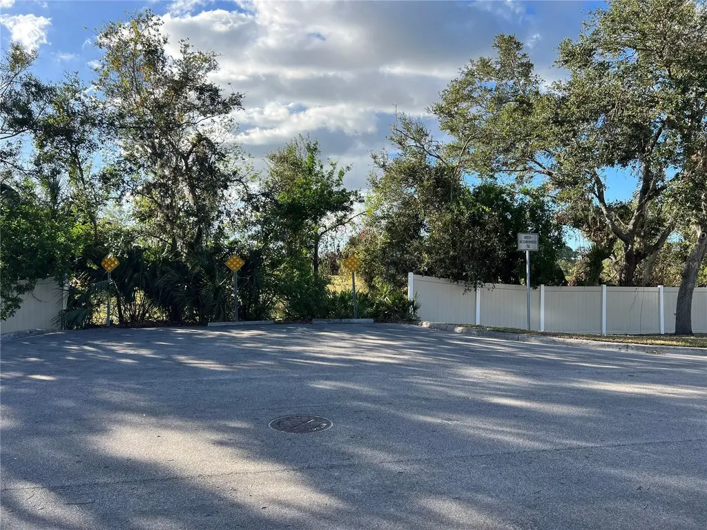 Leon Drive Ellenton FL 34222
