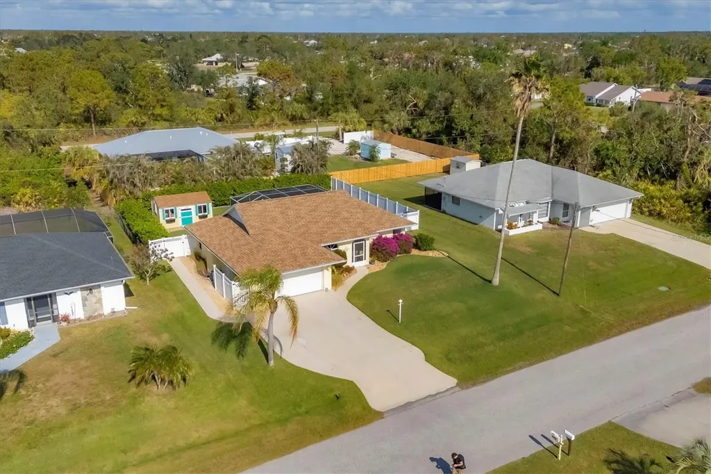 9266 Carnation Avenue Englewood FL 34224