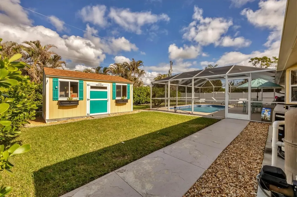 9266 Carnation Avenue Englewood FL 34224