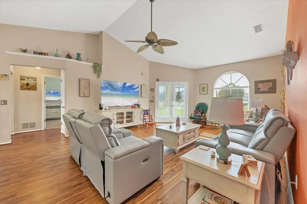 9266 Carnation Avenue Englewood FL 34224
