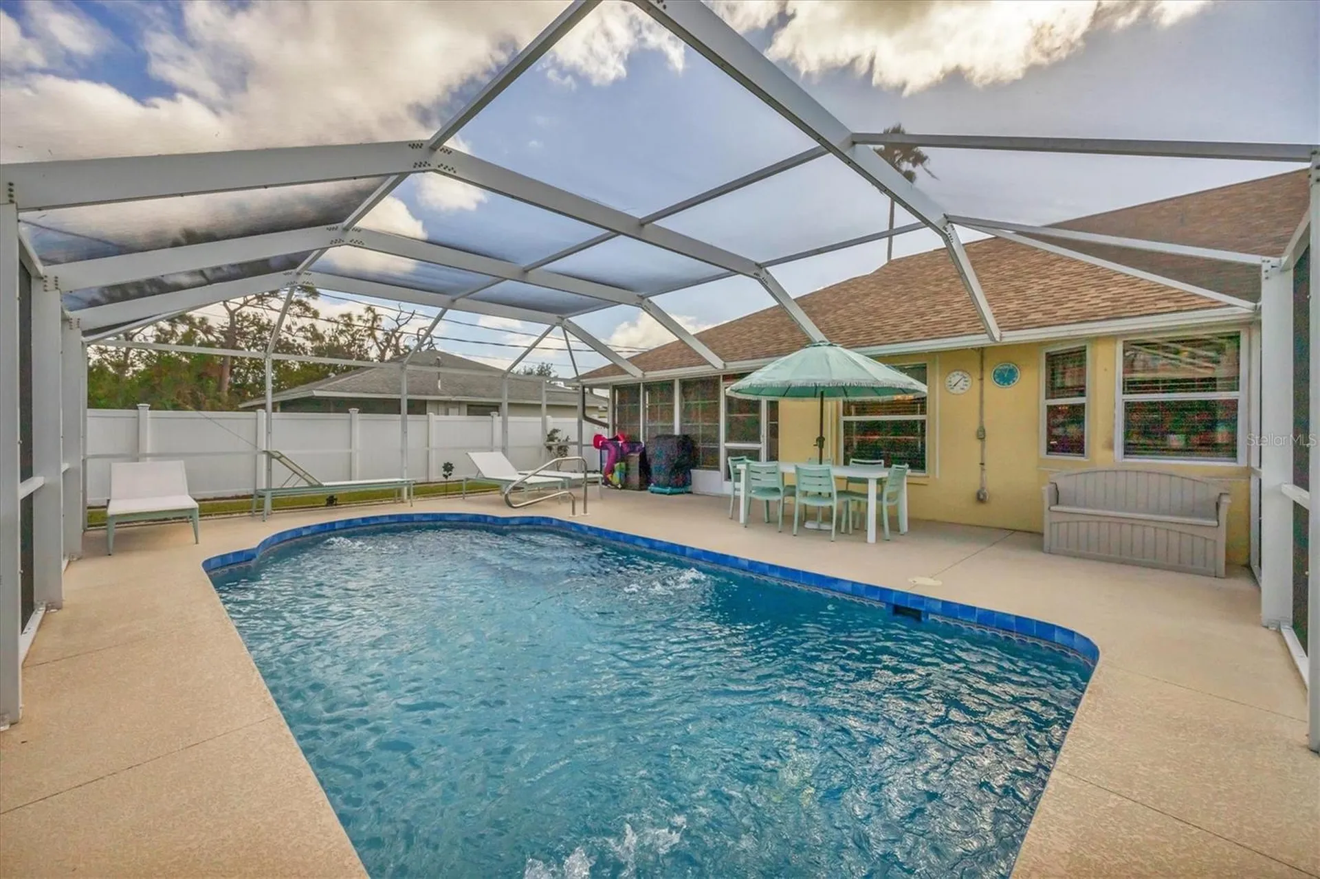 9266 Carnation Avenue Englewood FL 34224