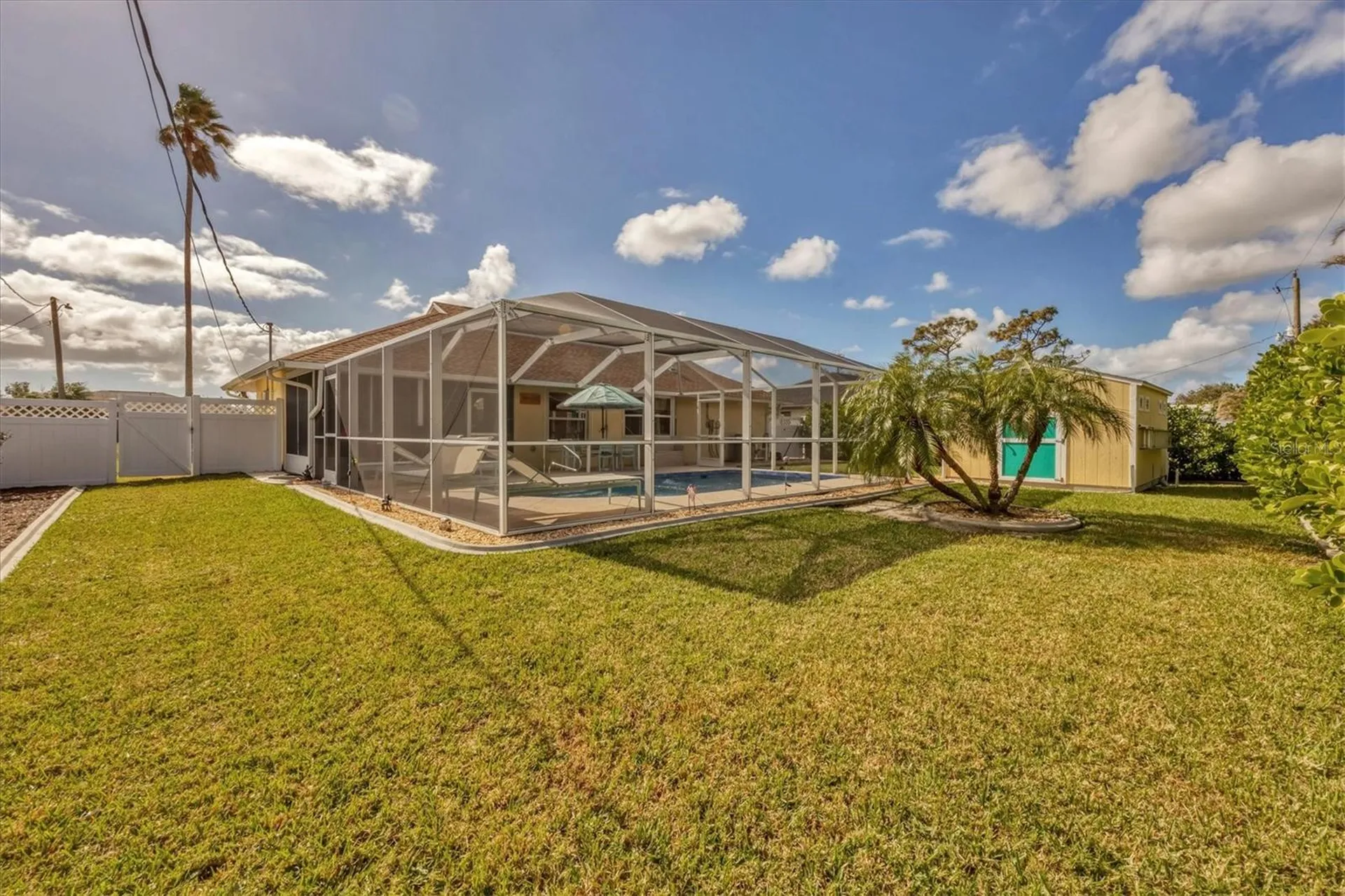 9266 Carnation Avenue Englewood FL 34224