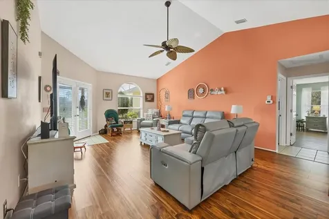 9266 Carnation Avenue Englewood FL 34224